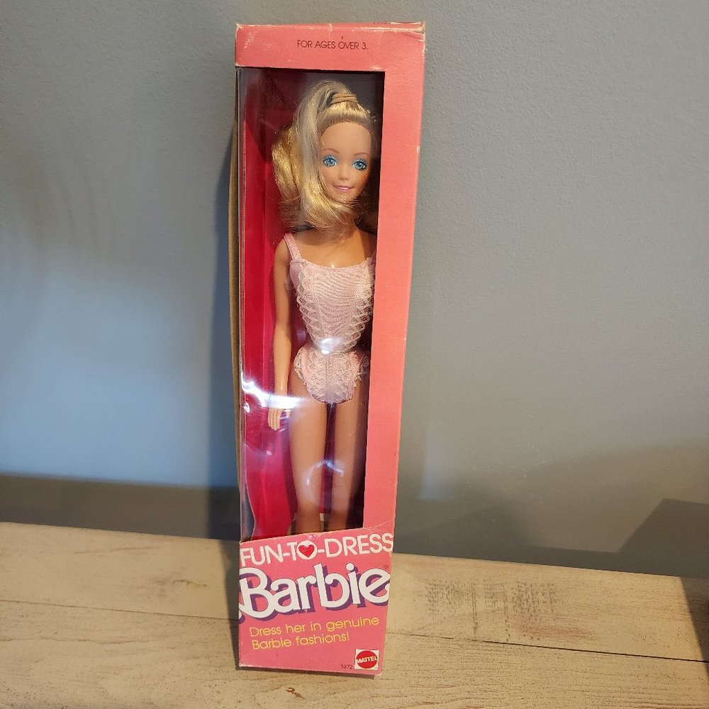 Vintage 1988 Fun-To-Dress Barbie NIB